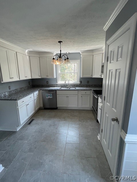 10221 Robbie Road Chesterfield, VA 23832 - Photo 5 of 29