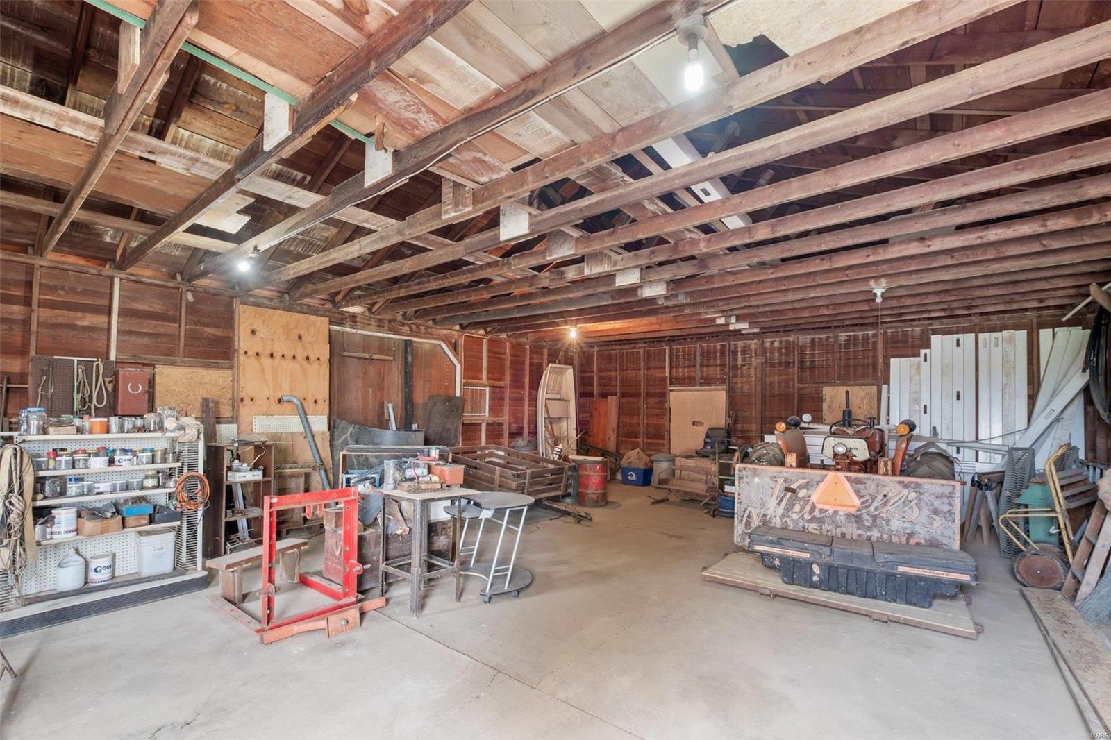 2851 Staunton Road Edwardsville, IL 62025 - Photo 14 of 37 Gallery Image 14