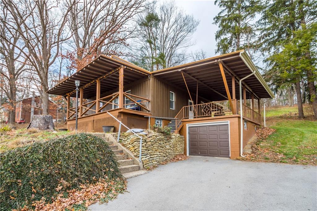 955 Boyce Road Bridgeville, PA 15017 - Photo 2 of 22