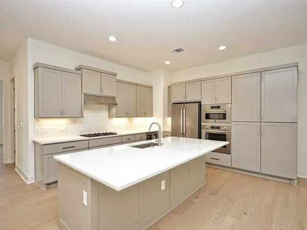 $6,000 | 7500 St Cecelia Street, Austin, TX 78757