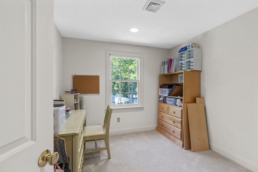 160 Quail Run Marshfield, MA 02050 - Photo 31 of 42