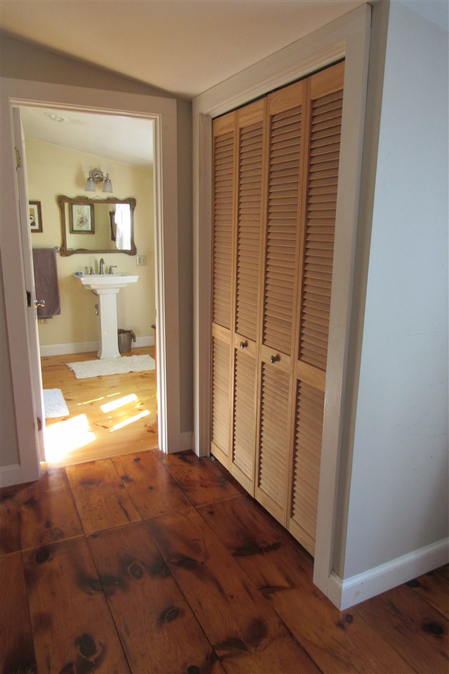 1036 Morgan Road Salisbury, VT 05769 - Photo 20 of 39