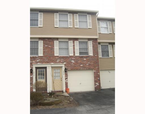 274 Quail Run Road Venetia, PA 15367 - Photo 1 of 8 Exterior Front.
