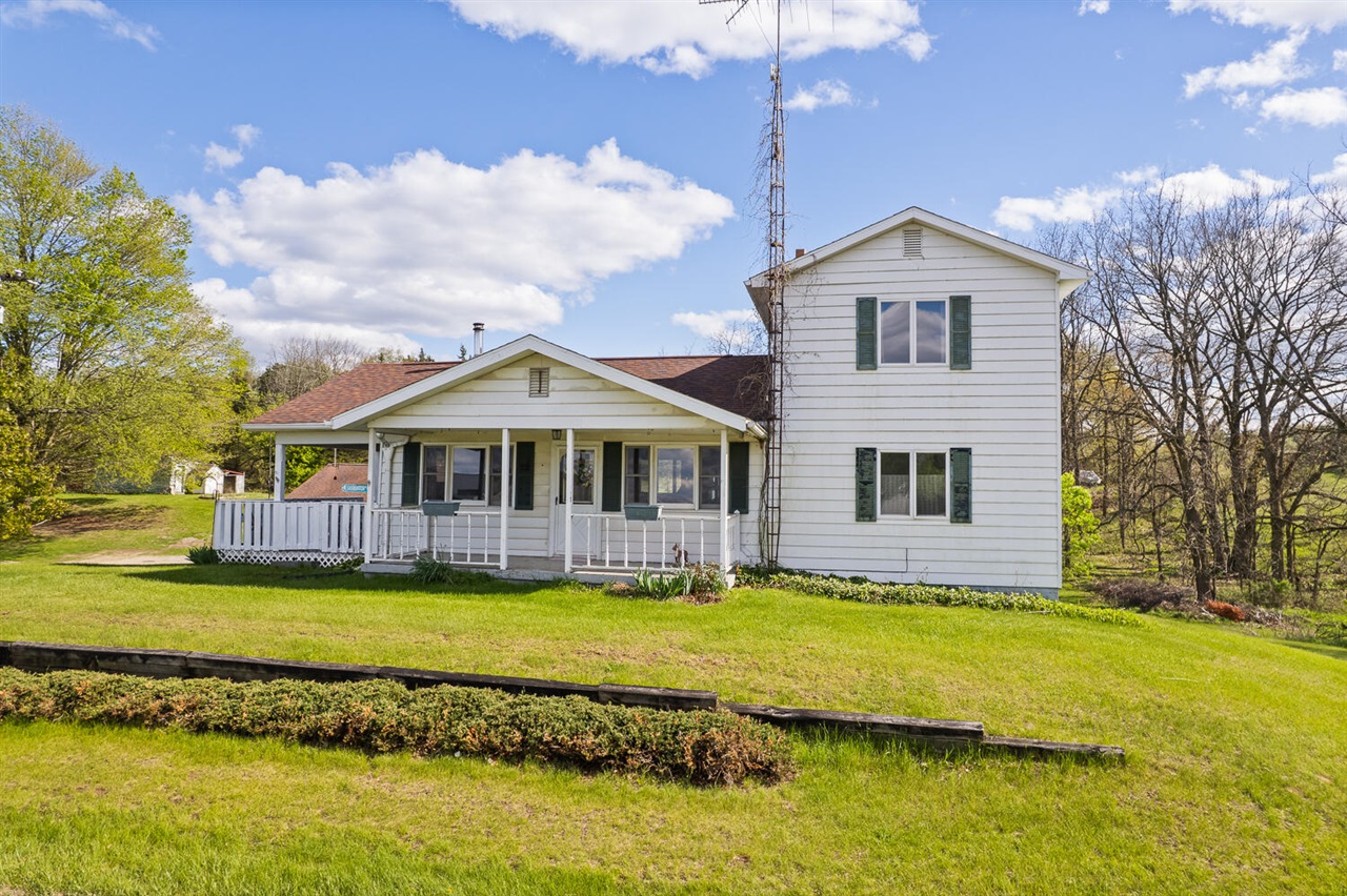 14321 West Austin Road Manchester, MI 48158 - Photo 1 of 54 Gallery Image 1