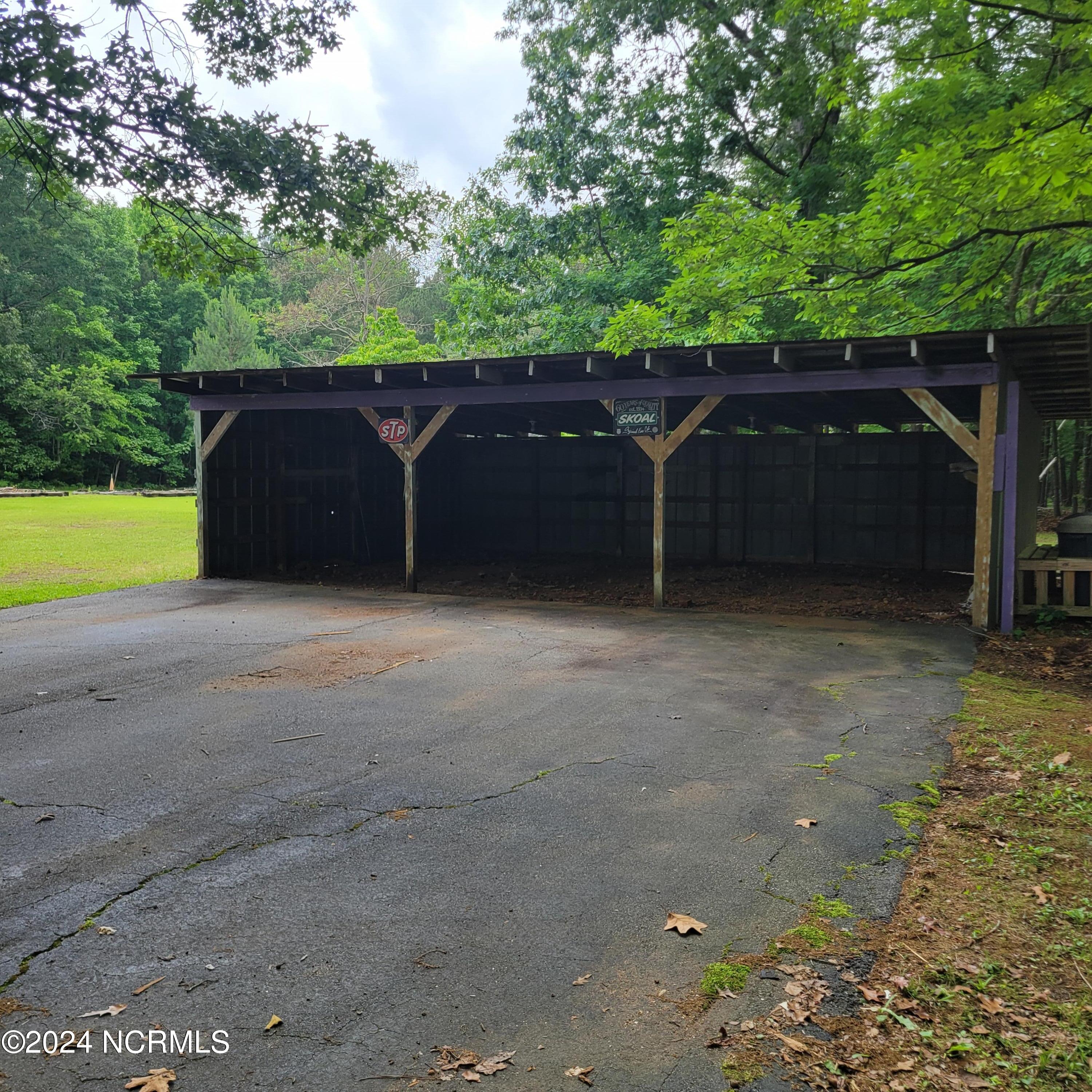 6081 Hoyt Road Middlesex, NC 27557 - Photo 51 of 59 Tractor.Shed.with.Electric