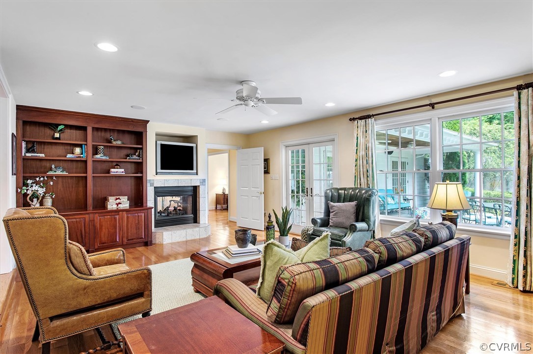 233 Ross Road Henrico, VA 23229 - Photo 13 of 48 a living room with furniture and a flat screen tv