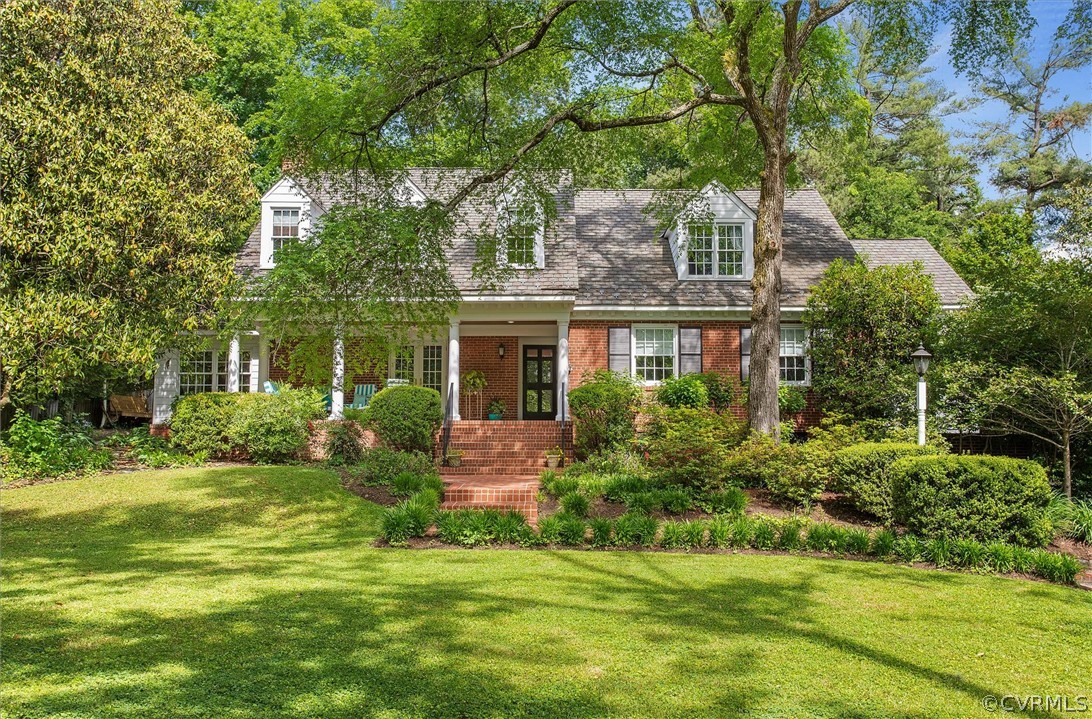 233 Ross Road Henrico, VA 23229 - Photo 2 of 48 a front view of house with yard and green space