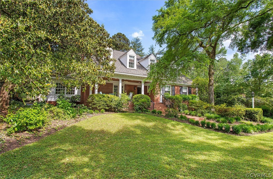233 Ross Road Henrico, VA 23229 - Photo 48 of 48 a front view of a house with a yard