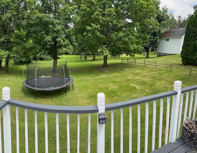 533 Sayles Street Oneida, NY 13421 - Photo 4 of 22