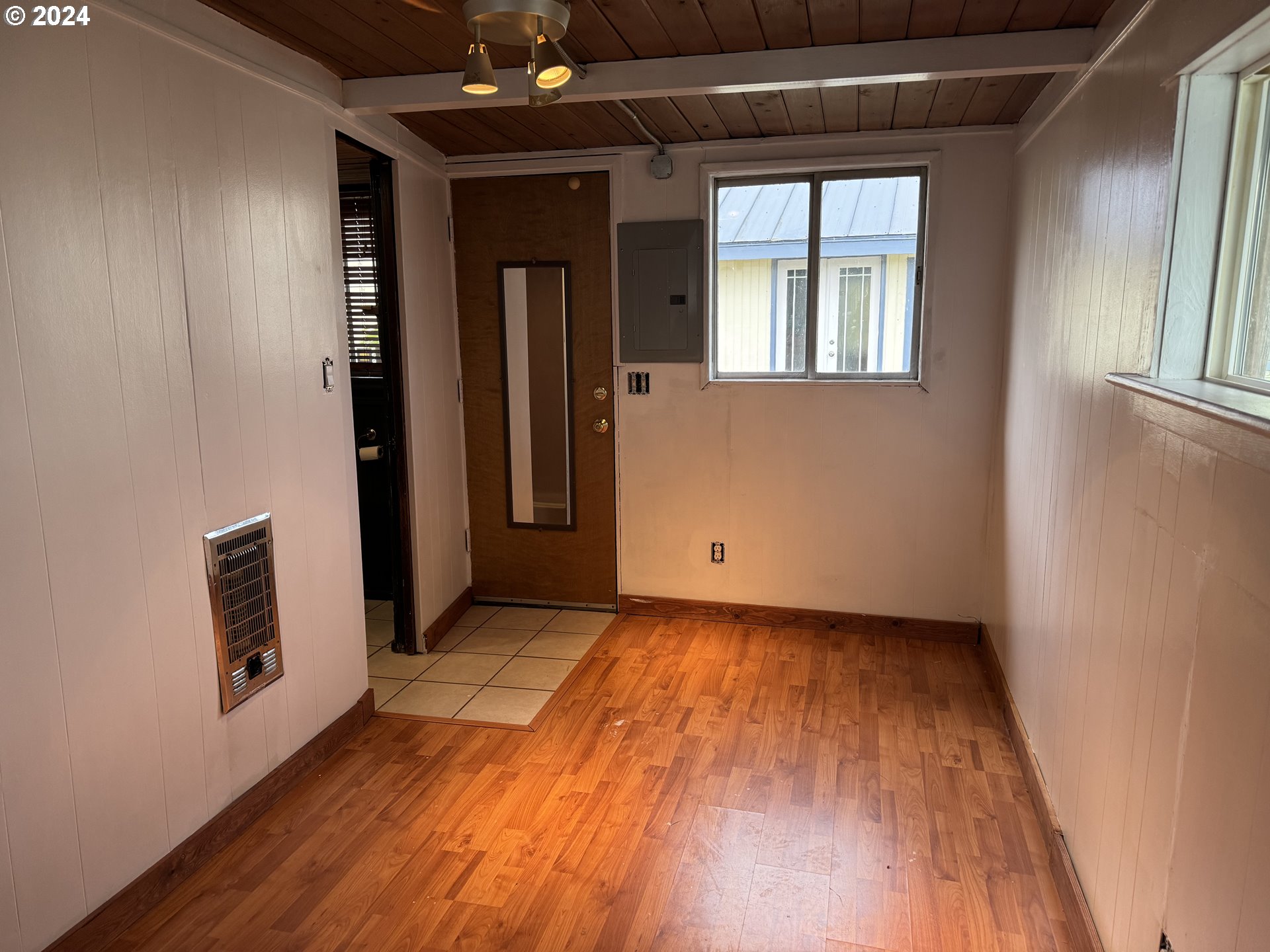 229 North Bridgeton Road Portland, OR 97217 - Photo 9 of 18 Gallery Image 9