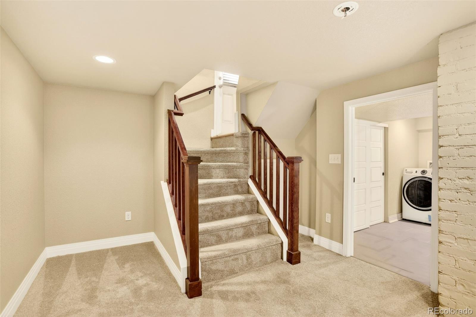 2955 Ash Street Denver, CO 80207 - Photo 17 of 26