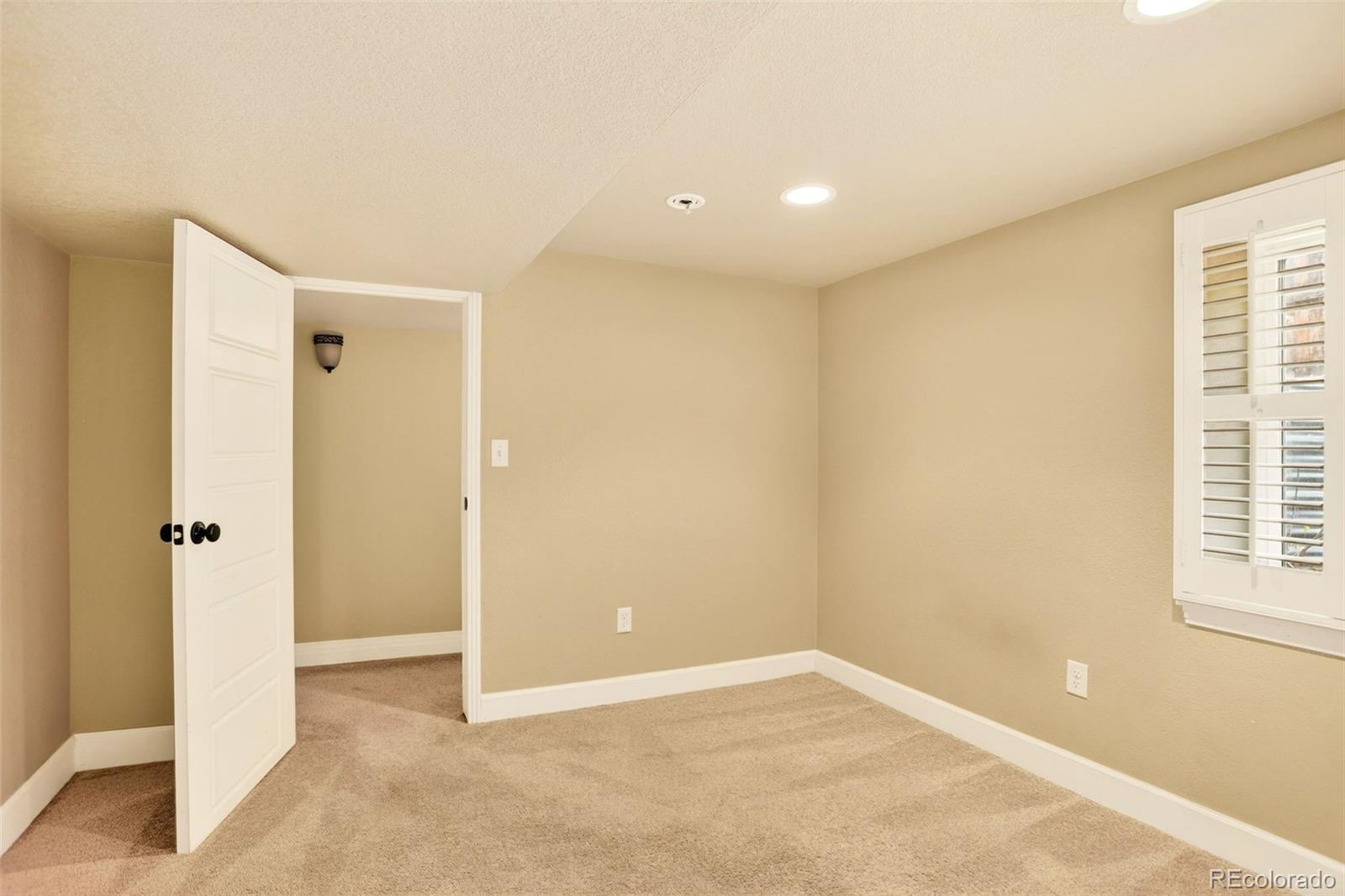 2955 Ash Street Denver, CO 80207 - Photo 20 of 26