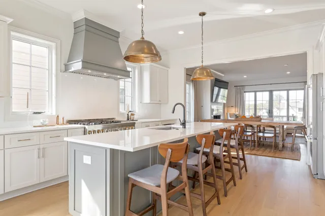 $875,000 | 107 Cardiff Drive, Thompson's Station, TN 37179