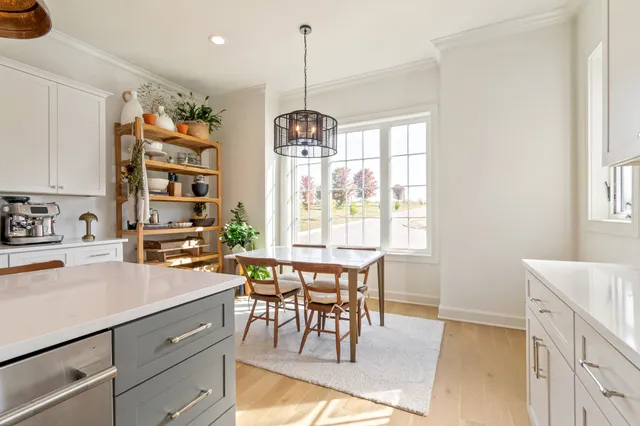 $875,000 | 107 Cardiff Drive, Thompson's Station, TN 37179