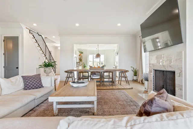 $875,000 | 107 Cardiff Drive, Thompson's Station, TN 37179