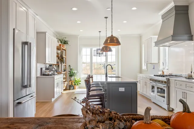 $875,000 | 107 Cardiff Drive, Thompson's Station, TN 37179