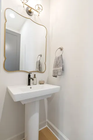 $875,000 | 107 Cardiff Drive, Thompson's Station, TN 37179