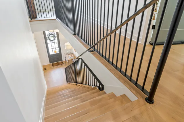 $875,000 | 107 Cardiff Drive, Thompson's Station, TN 37179