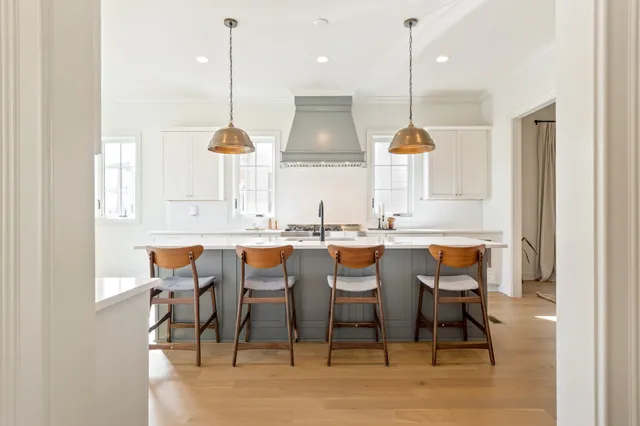 $875,000 | 107 Cardiff Drive, Thompson's Station, TN 37179