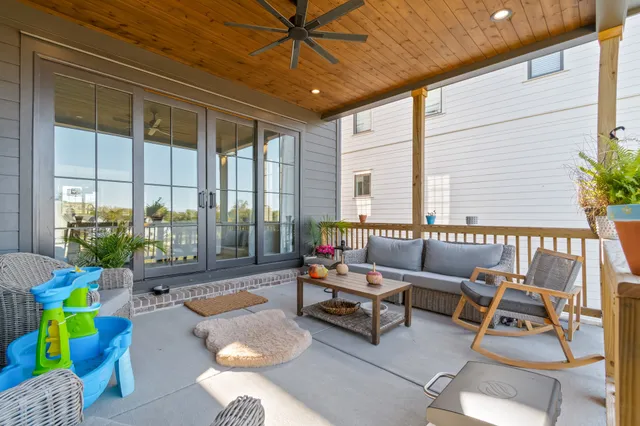 $875,000 | 107 Cardiff Drive, Thompson's Station, TN 37179