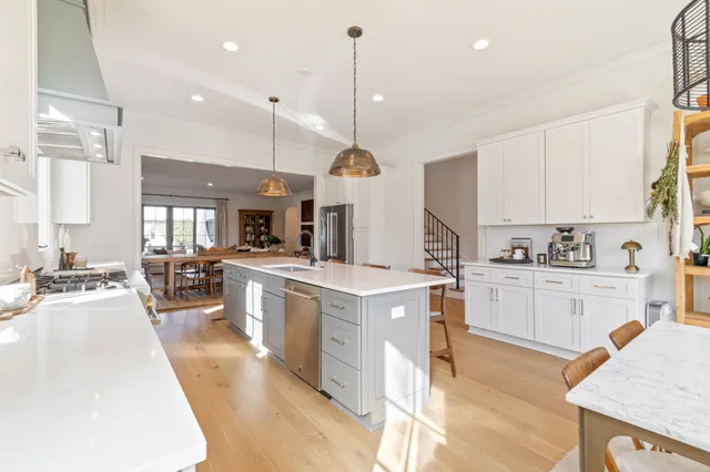 $875,000 | 107 Cardiff Drive, Thompson's Station, TN 37179