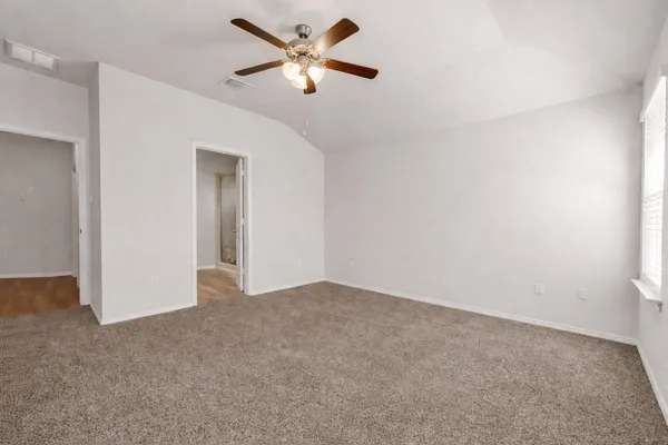 $1,900 | 108 Pivot Drive, Taylor, TX 76574