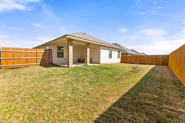 $1,900 | 108 Pivot Drive, Taylor, TX 76574