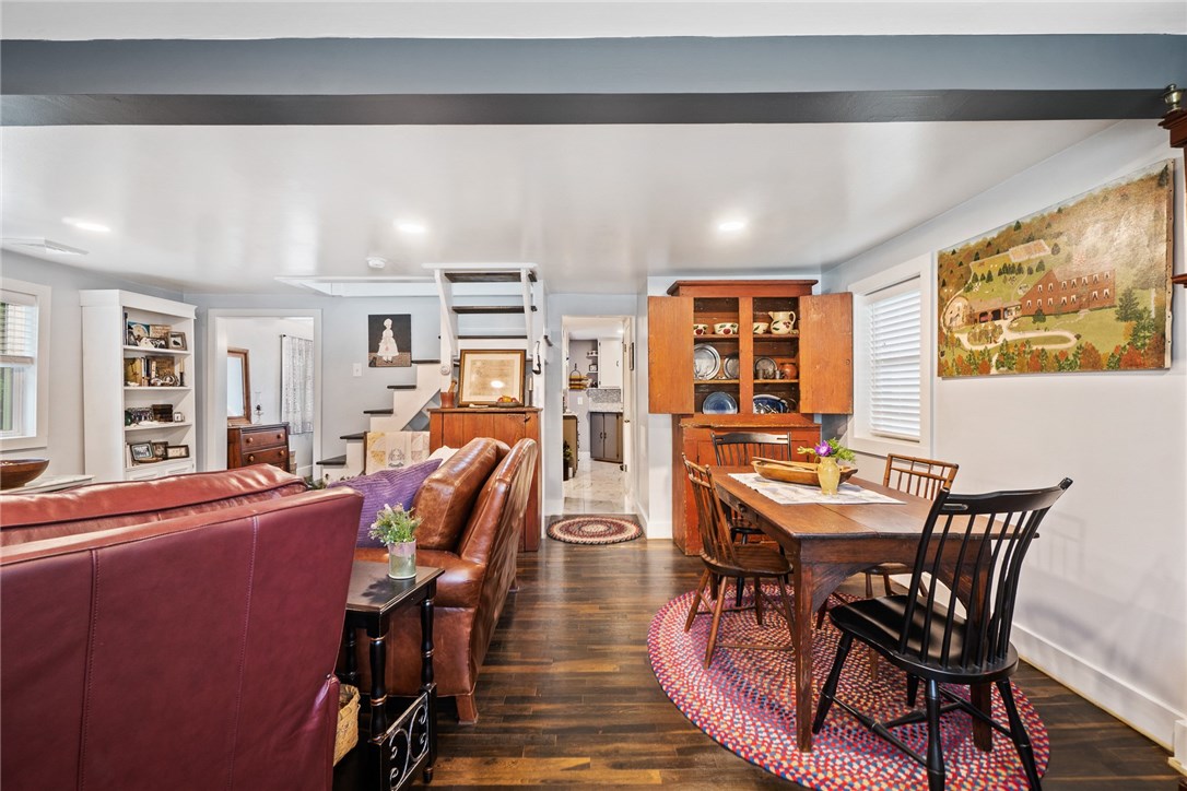196 Haswill Street Warwick, RI 02889 - Photo 8 of 35 Gallery Image 8