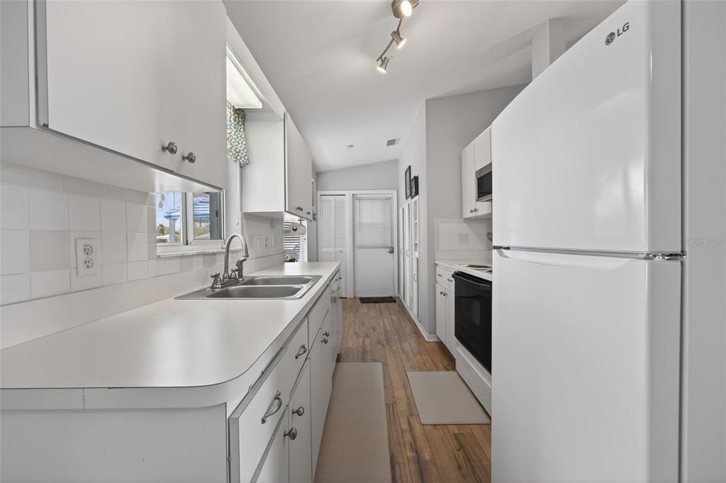 6196 Southwest 101st Place Ocala, FL 34476 - Photo 12 of 30