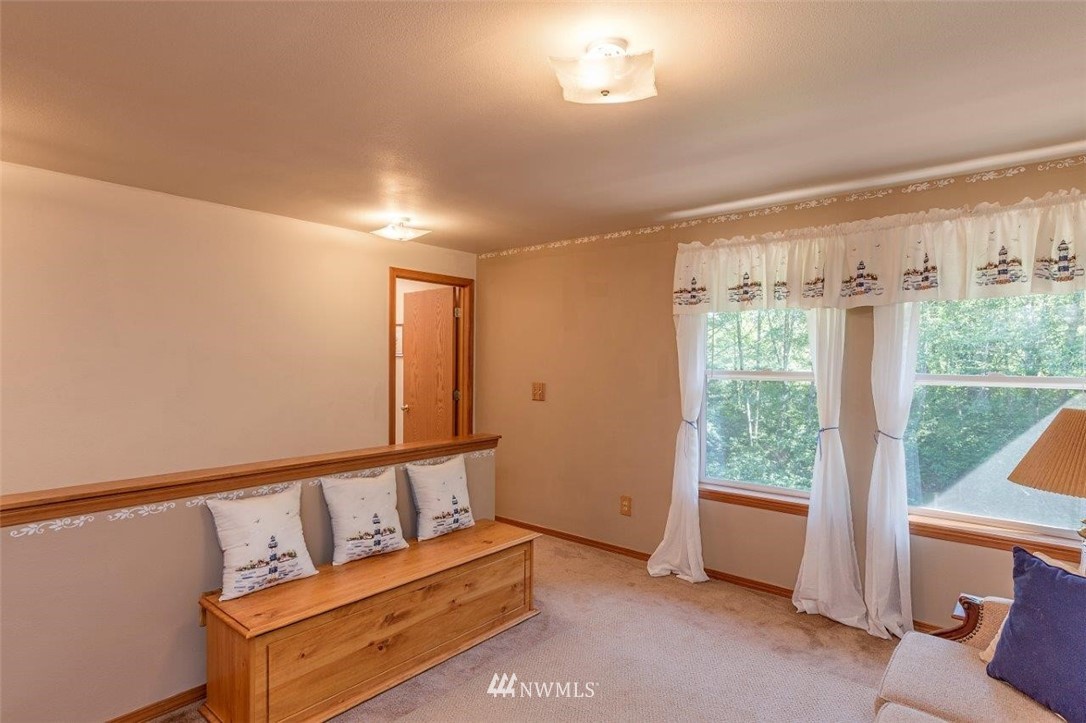 3129 Woods Road East Port Orchard, WA 98366 - Photo 14 of 25 Gallery Image 14