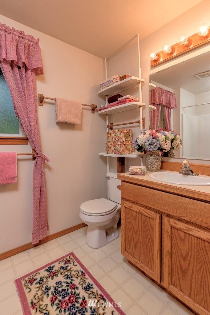 3129 Woods Road East Port Orchard, WA 98366 - Photo 22 of 25 Gallery Image 22