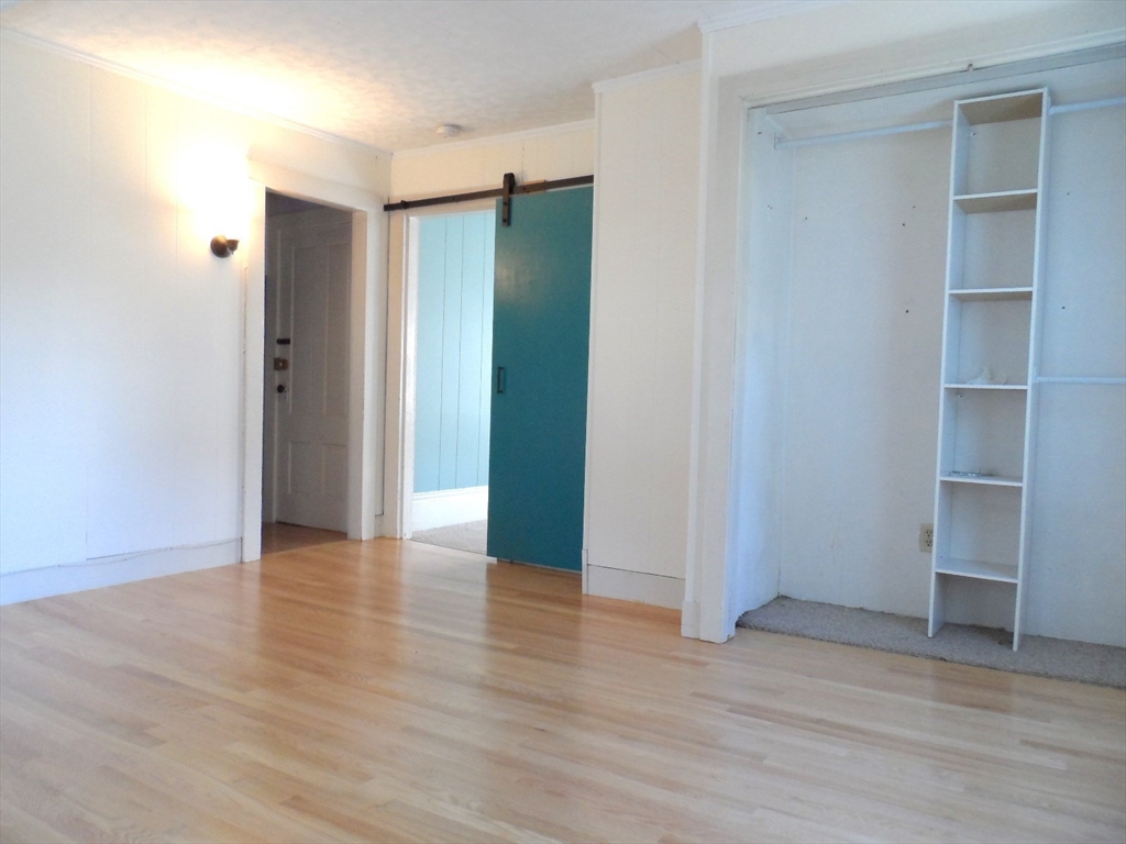 11 Chestnut Street, Unit 2R Wakefield, MA 01880 - Photo 1 of 10