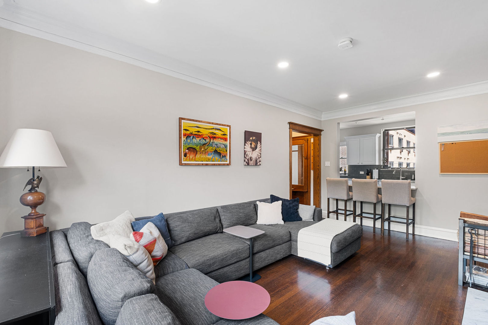 3749 North Pine Grove Avenue, Unit 3 Chicago, IL 60613 - Photo 15 of 33 Gallery Image 15