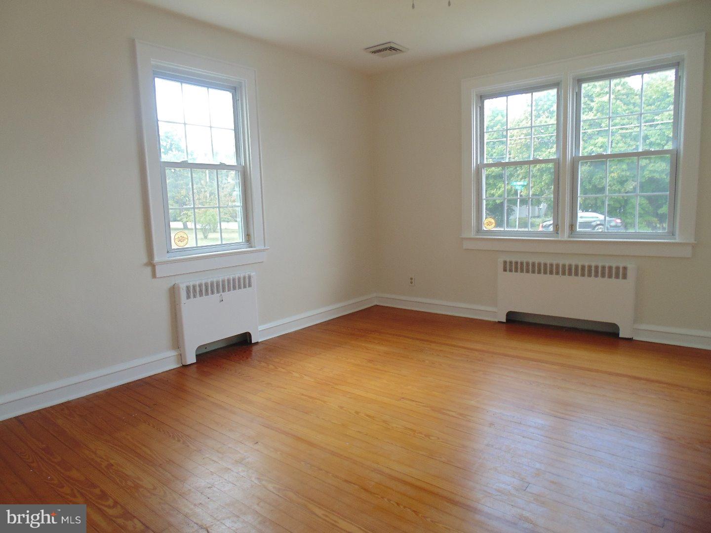 1023 Almond Road Vineland, NJ 08360 - Photo 7 of 17 Gallery Image 7