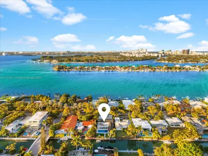 $3,950,000 | 1560 Cleveland Road, Miami Beach, FL 33141