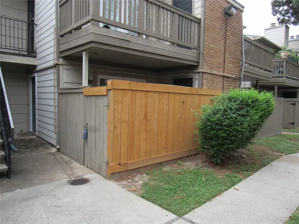 a view of outdoor space