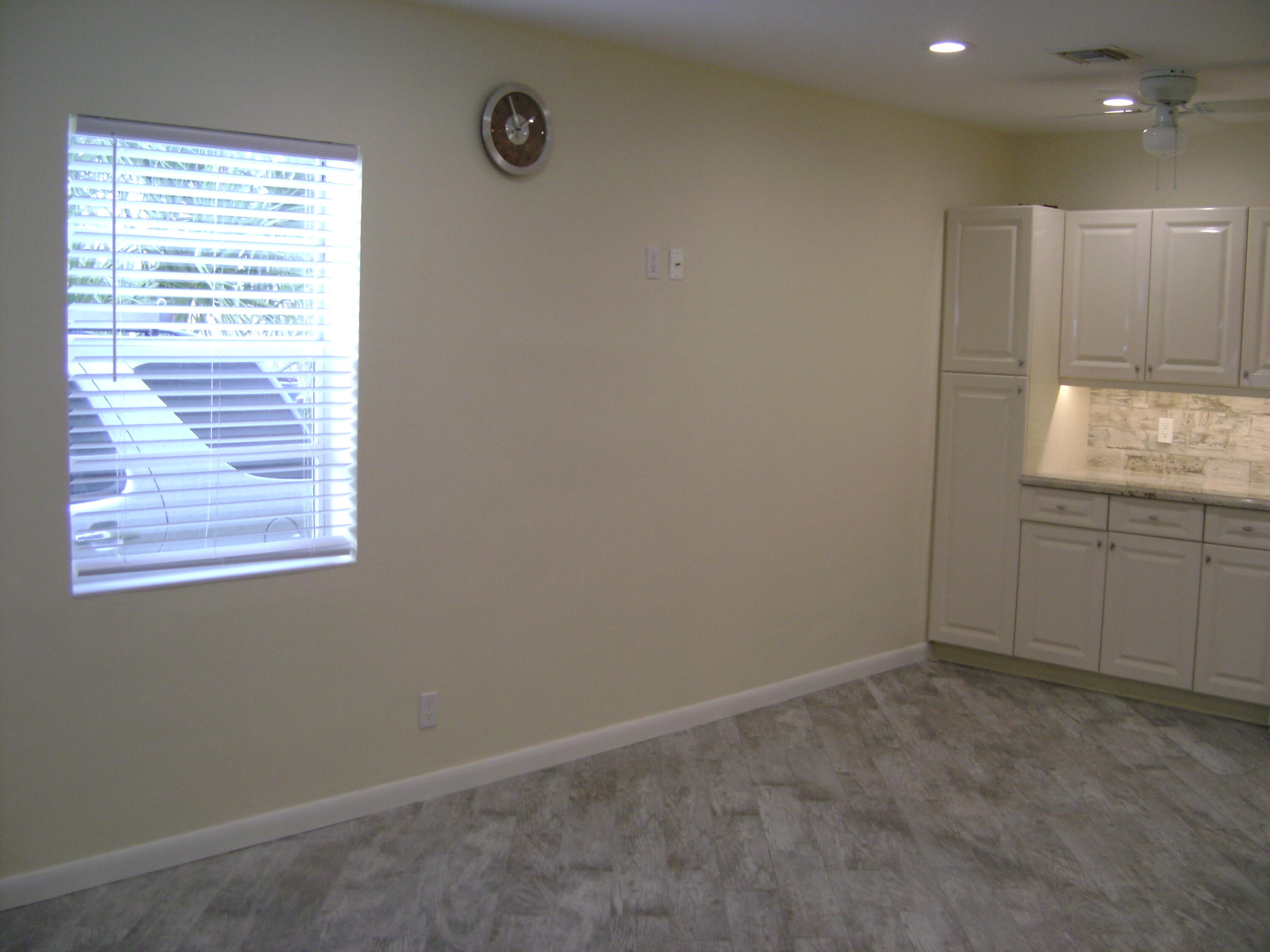 368 West 14th Street Riviera Beach, FL 33404 - Photo 14 of 21 DSC09916