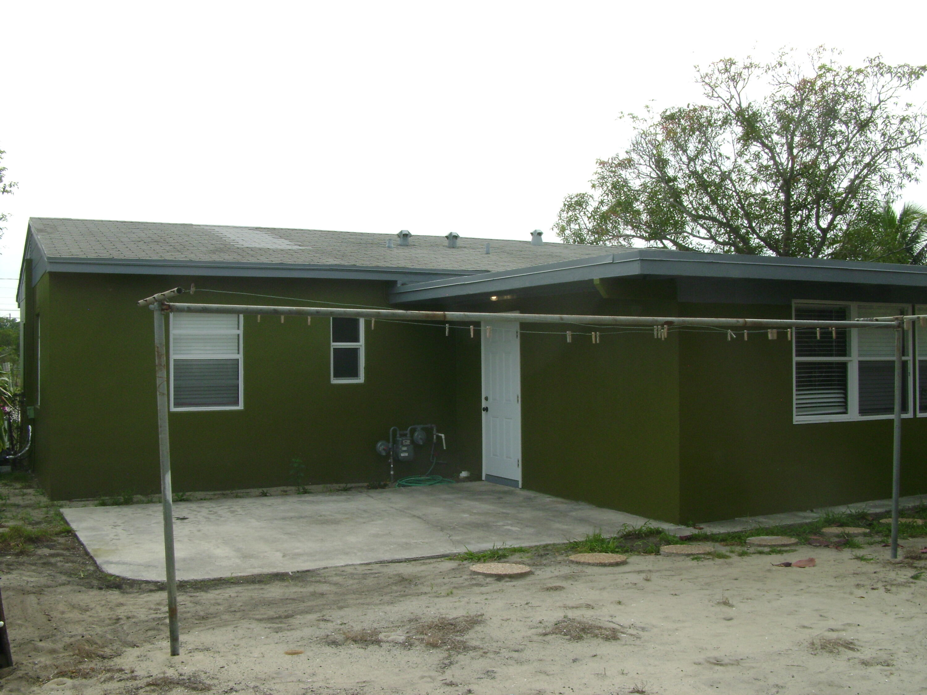368 West 14th Street Riviera Beach, FL 33404 - Photo 18 of 21 DSC09937