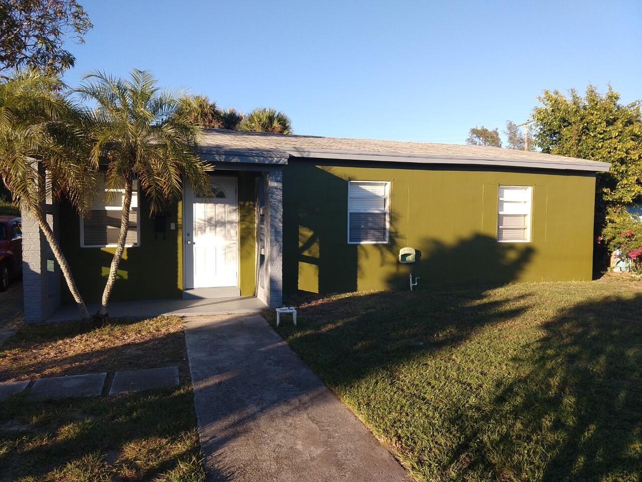 368 West 14th Street Riviera Beach, FL 33404 - Photo 2 of 21 front