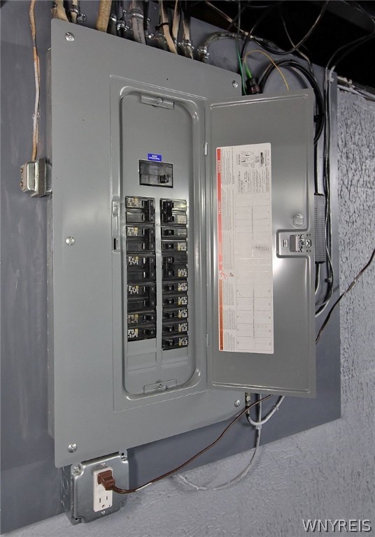 37 Noel Drive Amherst, NY 14221 - Photo 23 of 35