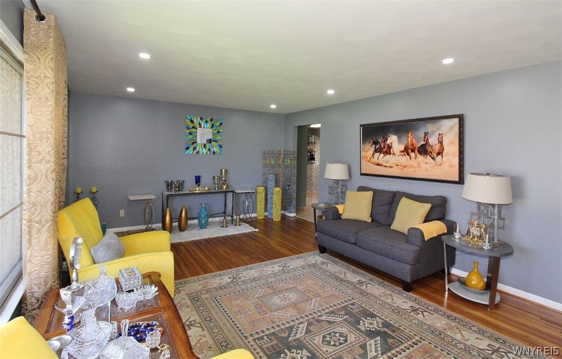 37 Noel Drive Amherst, NY 14221 - Photo 4 of 35