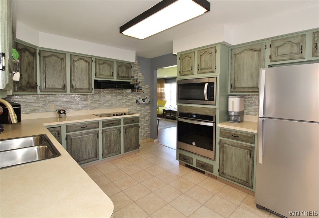 37 Noel Drive Amherst, NY 14221 - Photo 5 of 35