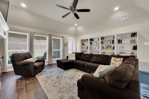 $410,000 | 1313 Ridgeview Drive, Weatherford, TX 76086