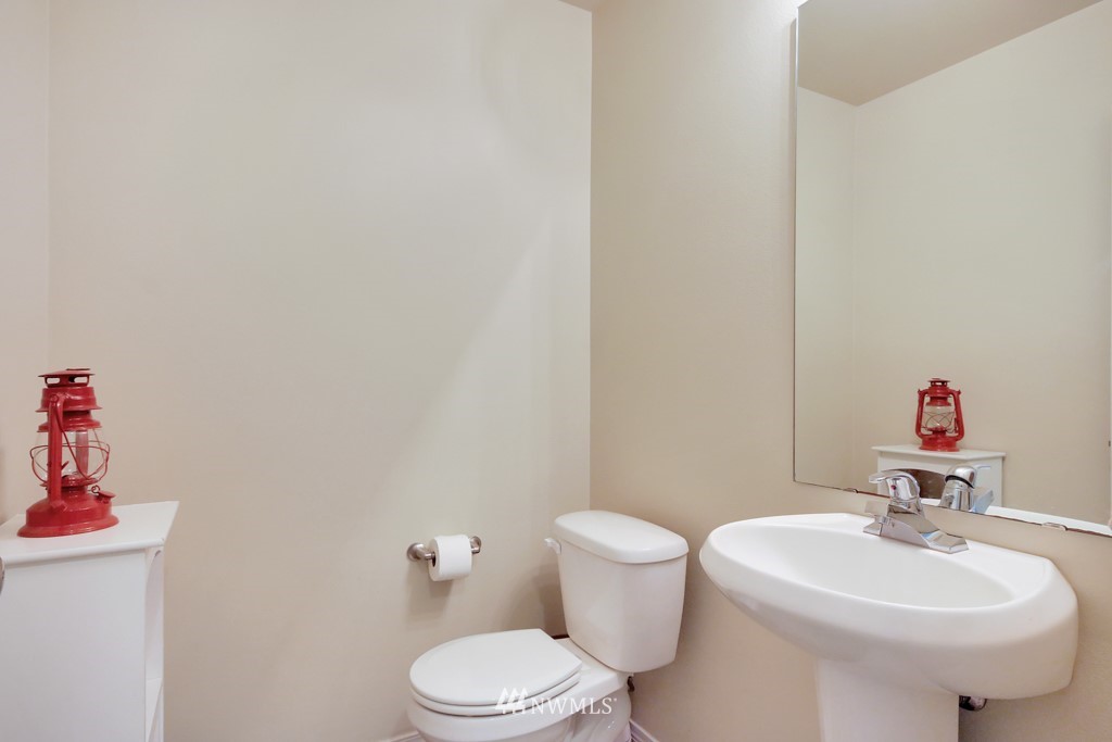 1329 Foreman Road DuPont, WA 98327 - Photo 12 of 25