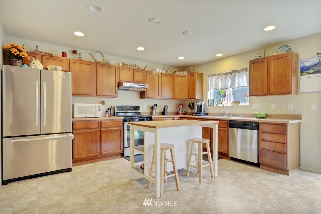 1329 Foreman Road DuPont, WA 98327 - Photo 4 of 25