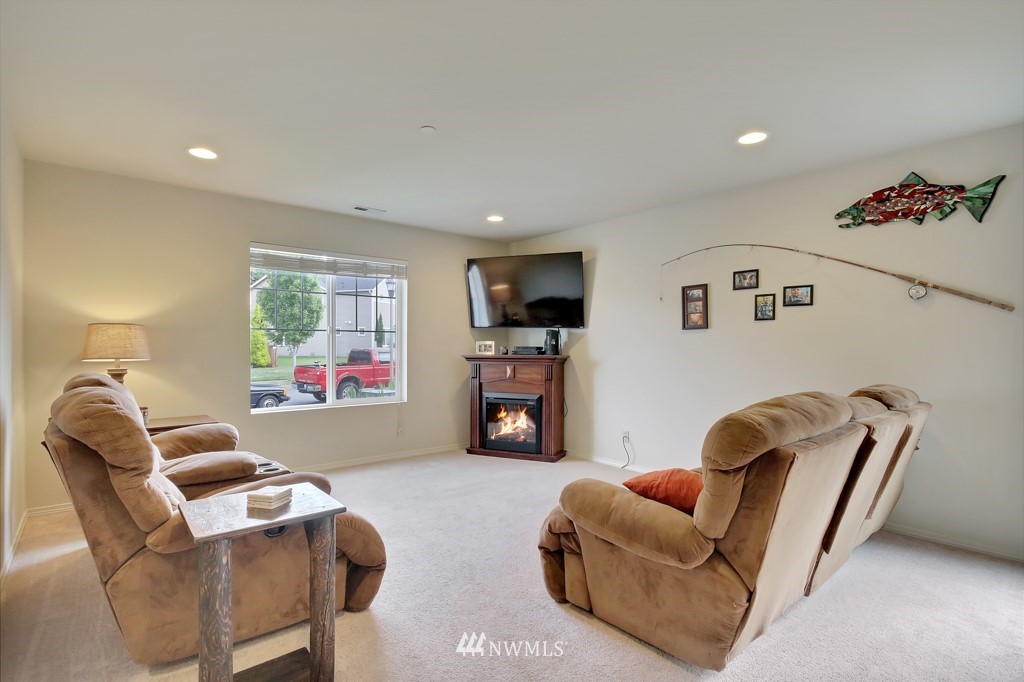 1329 Foreman Road DuPont, WA 98327 - Photo 9 of 25