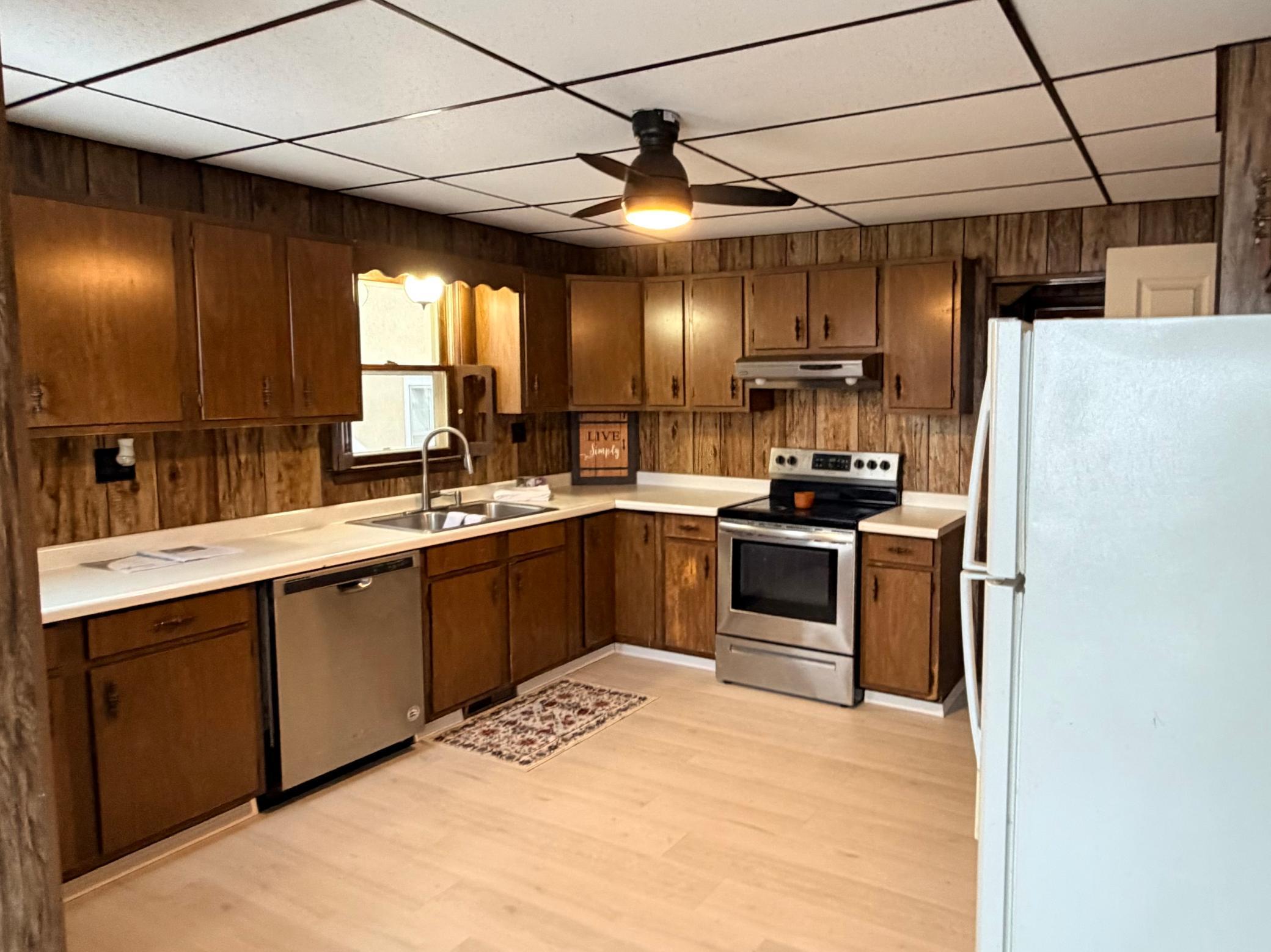 126 2nd Street Southwest Chisholm, MN 55719 - Photo 15 of 39