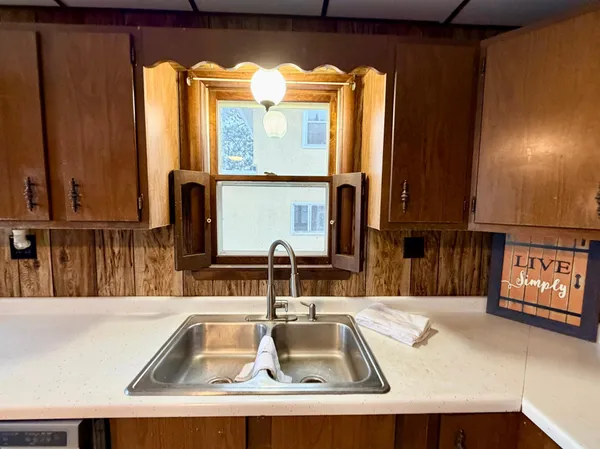 $159,000 | 126 2nd Street Southwest, Chisholm, MN 55719