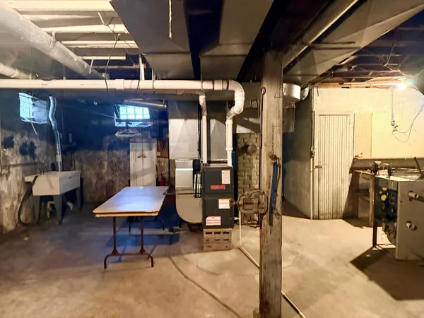 $159,000 | 126 2nd Street Southwest, Chisholm, MN 55719