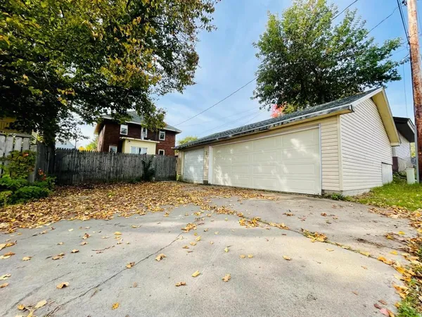 $159,000 | 126 2nd Street Southwest, Chisholm, MN 55719